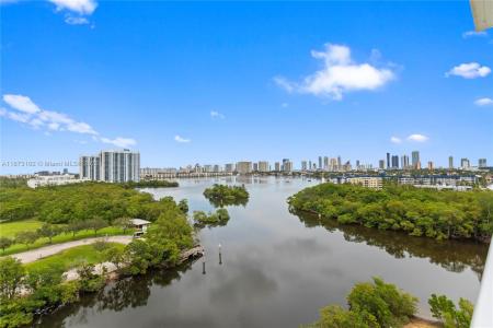 16385 Biscayne Blvd 1007, North Miami Beach, Florida 33160, USA