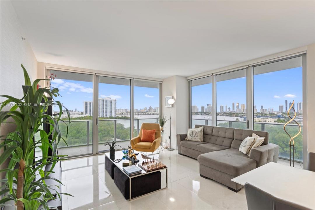 16385 Biscayne Blvd 1007, North Miami Beach, Florida 33160
