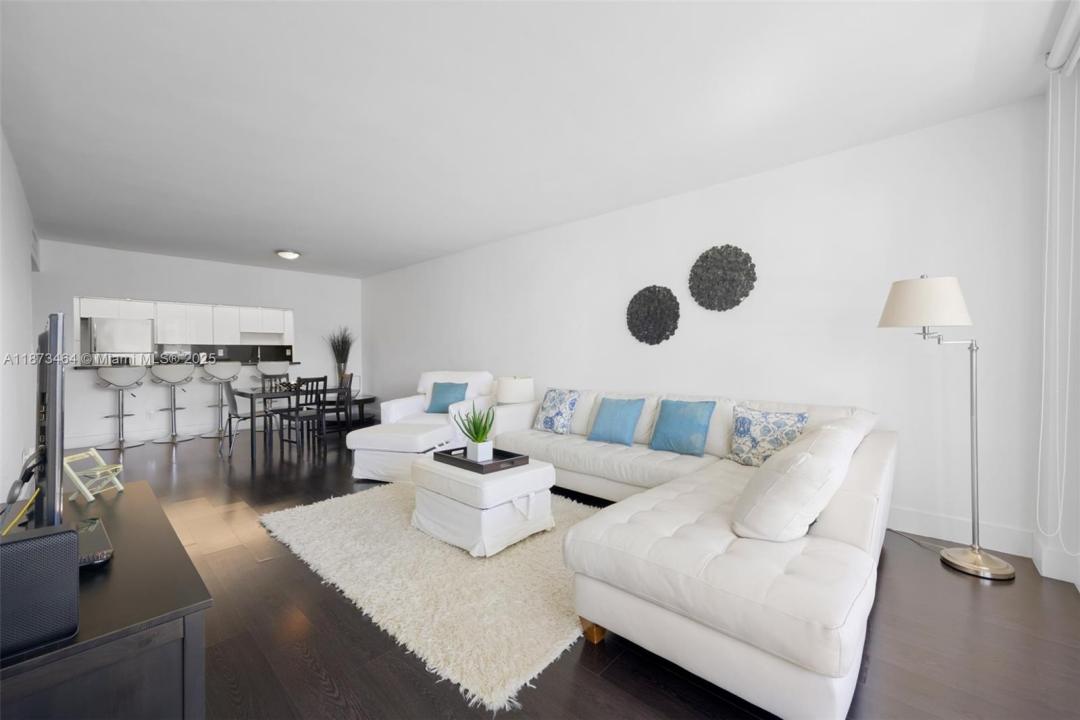 19380 Collins Ave 1414, Sunny Isles Beach, Florida 33160, USA