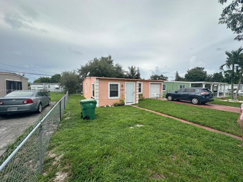 2097 Wilmington St, Opa-Locka, Florida 33054, HOA KỲ