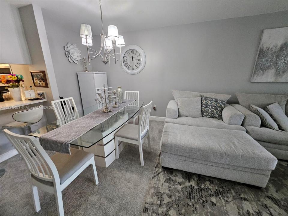 8600 NW 34th Pl B208, Sunrise, Flórida 33351, Estados Unidos