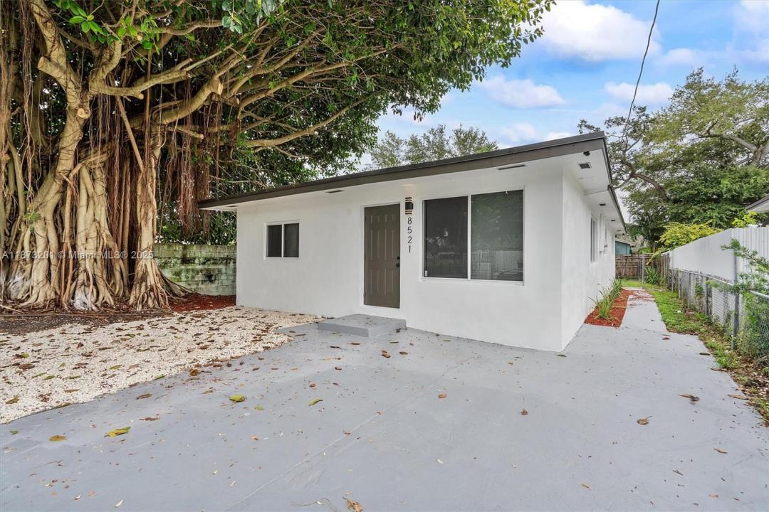 8521 NW 15th Ave, Miami, פלורידה 33147, ארצות הברית של אמריקה