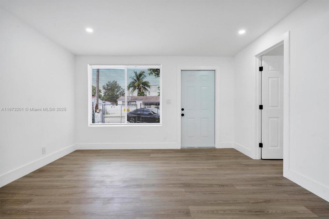8521 NW 15th Ave, Miami, פלורידה 33147, ארצות הברית של אמריקה