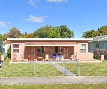 1411 NW 41st St, Miami, Florida 33142, USA