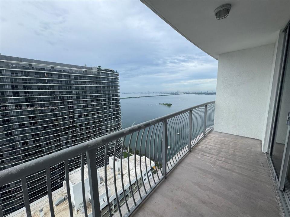 1750 N Bayshore Dr 5207, Miami, Florida 33132, Estados Unidos