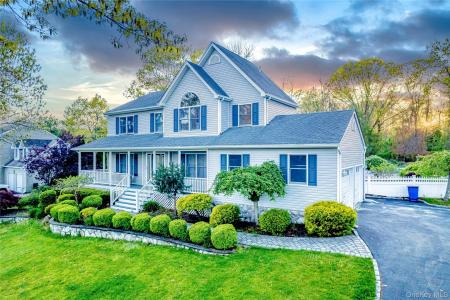 212 Fairway Drive, Riverhead, New York 11792, HOA KỲ