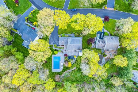 212 Fairway Drive, Riverhead, New York 11792, HOA KỲ