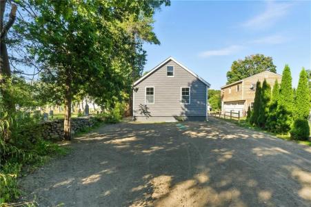 242 Putnam Pike, Glocester, Rhode Island 02814
