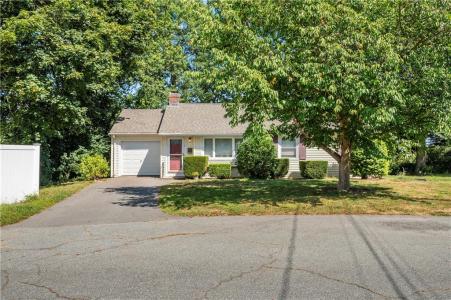 11 Salem Drive, North Providence, RI 02904, USA