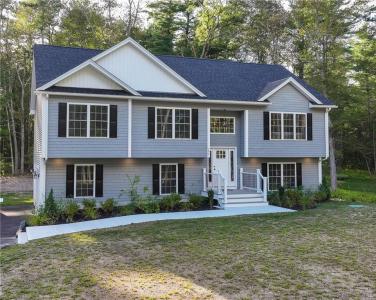 295 Hopkins Hollow Road, Coventry, RI 02827, USA