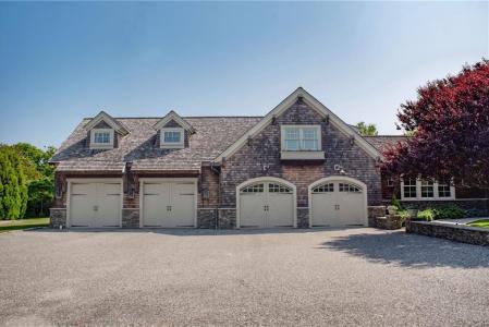 58 Ridge Road, Newport, Rhode Island 02840, USA