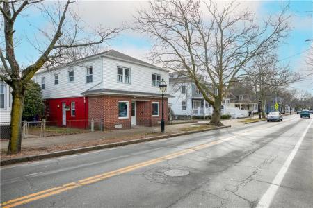 546 Main Street, Warren, Rhode Island 02885, Estados Unidos