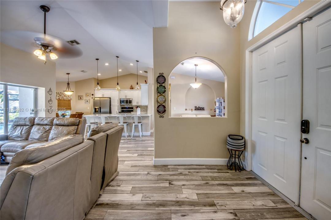 2613 SW 7th Place, Cape Coral, فلوريدا 33914, الولايات المتحدة