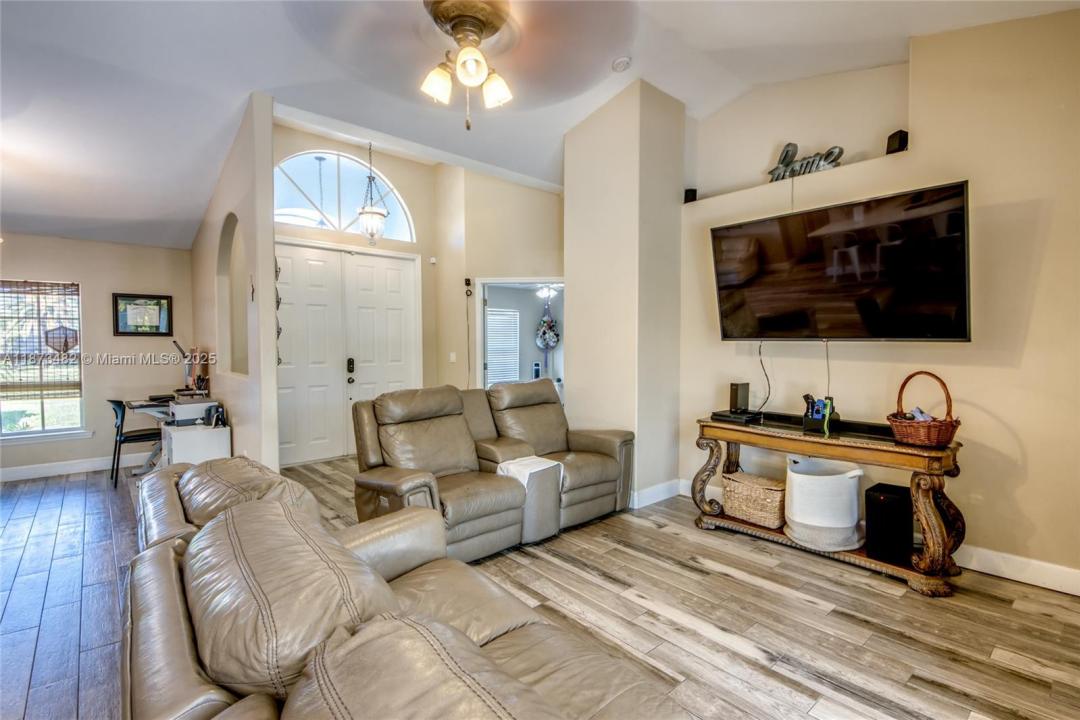 2613 SW 7th Place, Cape Coral, فلوريدا 33914, الولايات المتحدة
