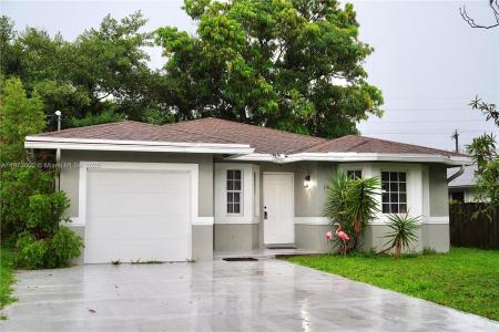 116 NW 6th Ave, Dania Beach, Florida 33004, USA