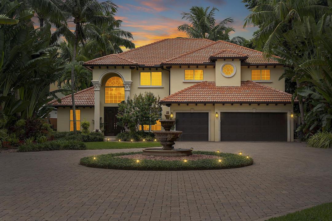 6297 Pine Drive, Lake Worth, Florida 33462