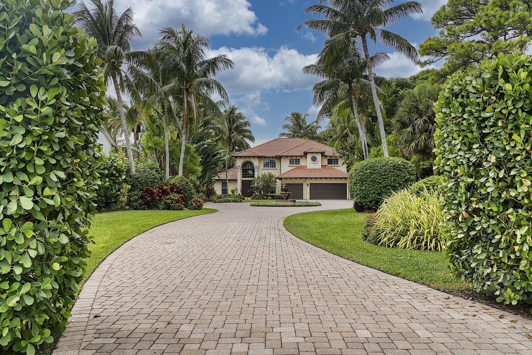 6297 Pine Drive, Lake Worth, Florida 33462