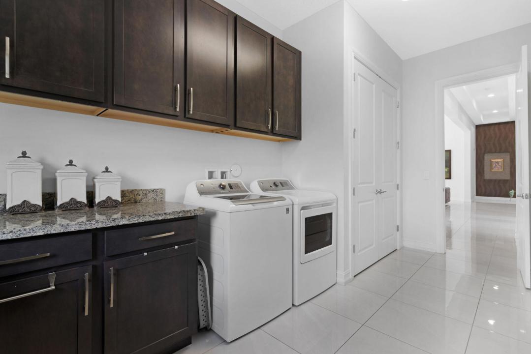 5202 S Sterling Ranch Circle, Davie, Florida 33314