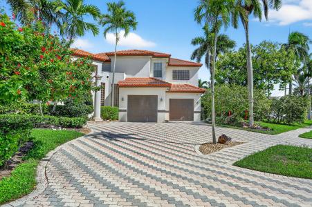 4830 NE 28 Avenue, Lighthouse Point, Florida 33064
