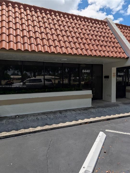8425 W Commercial Blvd, Tamarac, Florida 33351