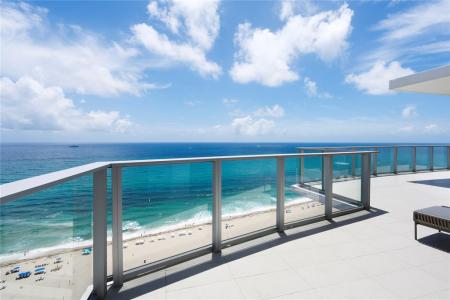 3100 N Ocean Dr HPH2, Amrit Ocean Resort, West Palm Beach, Floride 33404, États-Unis