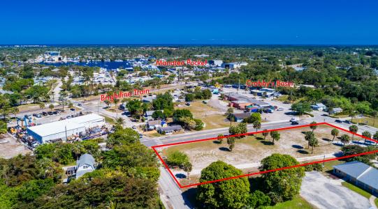 4878 SE Commerce Avenue, Stuart, Florida 34997
