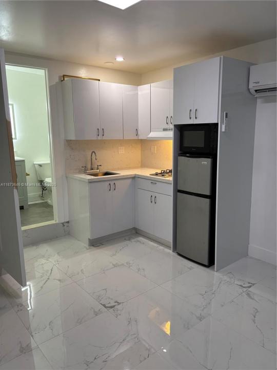 12500 NW 22nd Ave 1, Miami, פלורידה 33167, ארצות הברית של אמריקה