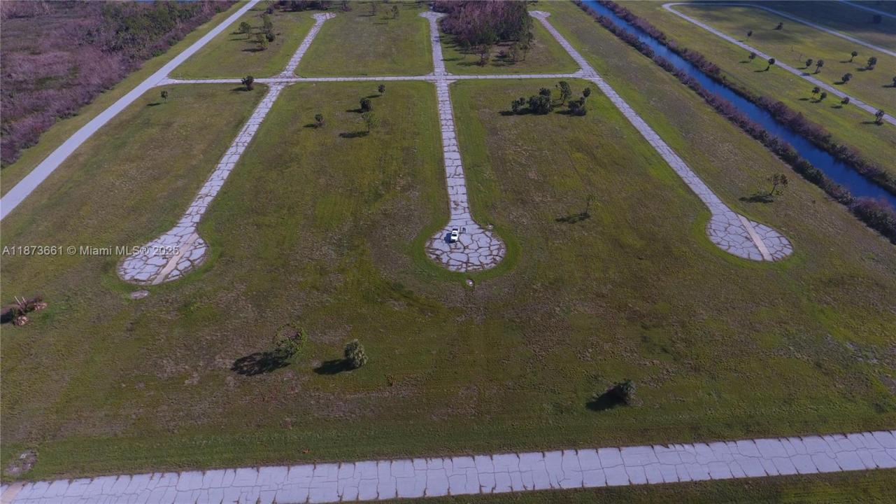 14277 Pompano, Port Charlotte, Floride 33946, États-Unis