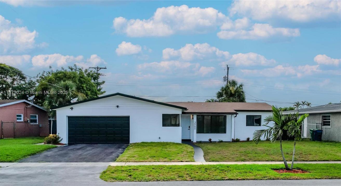 3565 NW 25th St, Lauderdale Lakes, Florida 33311