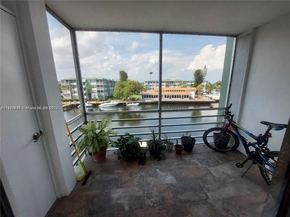 2741 Taft St 305, Hollywood, Florida 33020, Stati Uniti