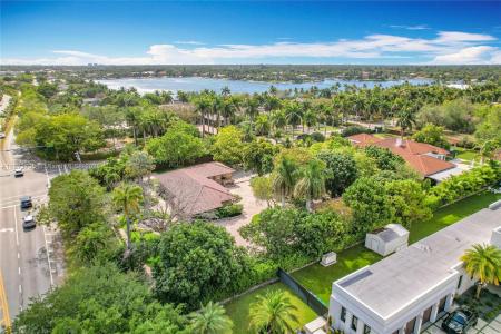9700 SW 136th St, Miami, Florida 33176, USA