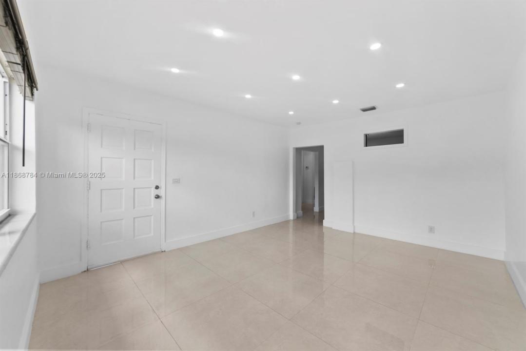 1565 NE 110th Ter 1565, Miami, Florida 33161