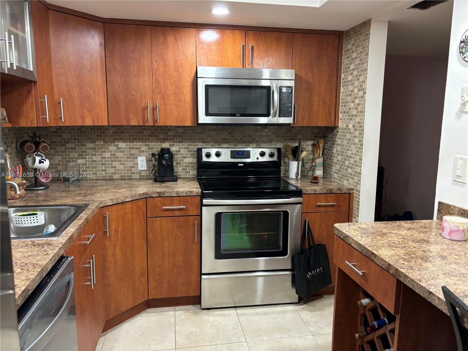3475 N Country Club Dr 116, Aventura, フロリダ 33180, アメリカ合衆国