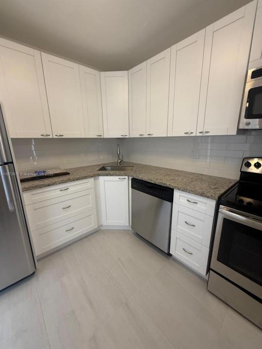 7205 NW 5th Ct 203, Margate, Florida 33063, USA