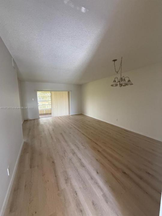 7205 NW 5th Ct 203, Margate, Florida 33063, USA
