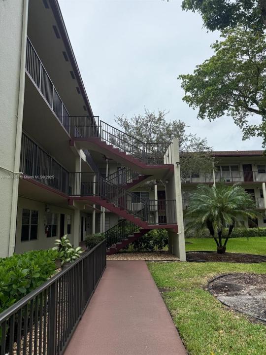 150 SW 134th Way 101R, Pembroke Pines, Florida 33027