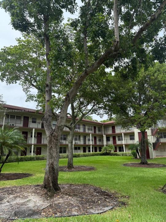 150 SW 134th Way 101R, Pembroke Pines, Florida 33027