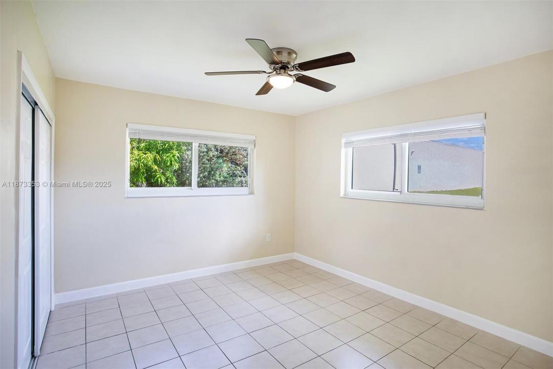 1225 SW 7th St 4, Miami, Florida 33135, USA