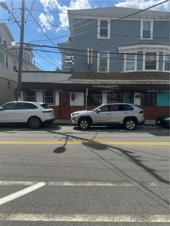1272 Broad Street 1270, Central Falls, Rhode Island 02863, Estados Unidos