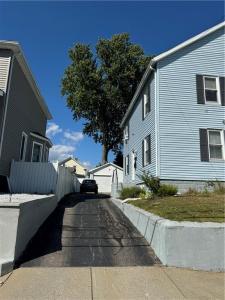 24 Oneida Street 1, Cranston, 로드아일랜드 02920, 미국