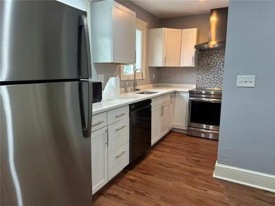 467 Maple Avenue B, Barrington, Rhode Island 02806