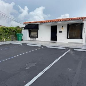 4530 NW 2nd Ter, Miami, Florida 33126, USA