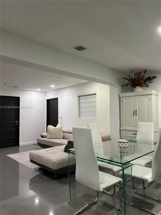 1212 E River Dr, Margate, Florida 33063