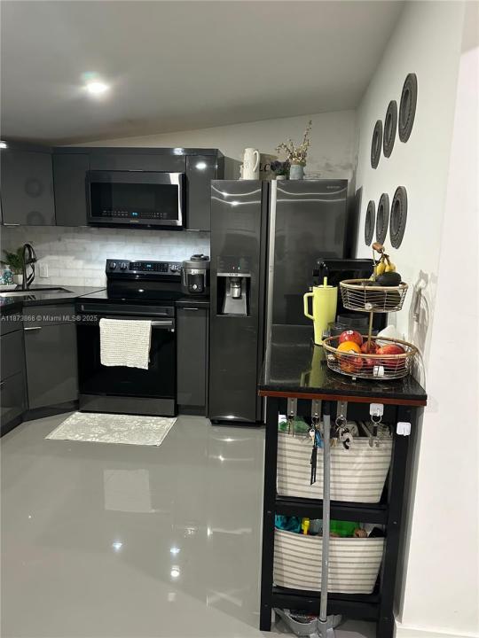 1212 E River Dr, Margate, Florida 33063