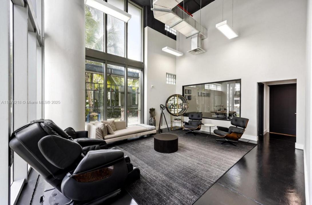 92 SW 3rd St CU1B, Miami, Флорида 33130, Соединенные Штаты