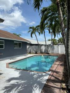 4930 NW 85 Ter Terrace, Lauderhill, Florida 33351, USA