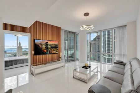 851 NE 1st Ave 1411, Miami, Florida 33132, USA