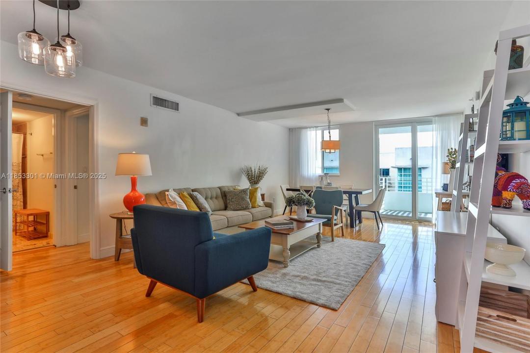 7800 Collins Ave 508, Miami Beach, Florida 33141, USA