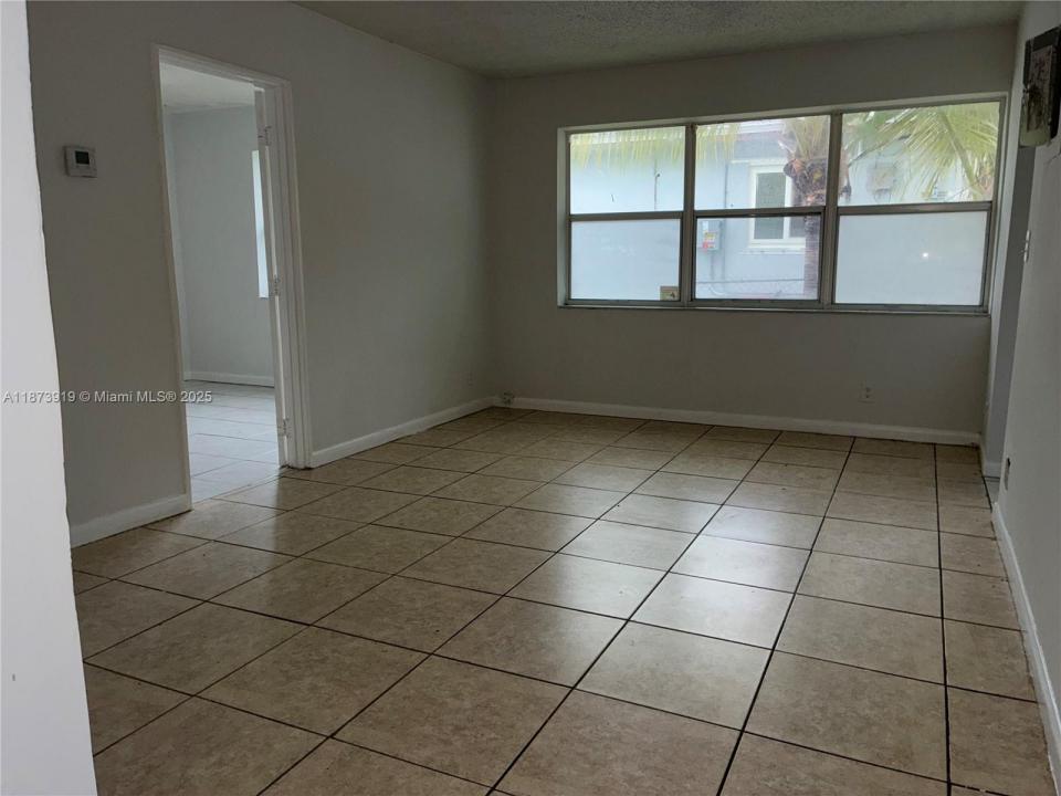 5924 Arthur St na, Hollywood, Florida 33021, USA
