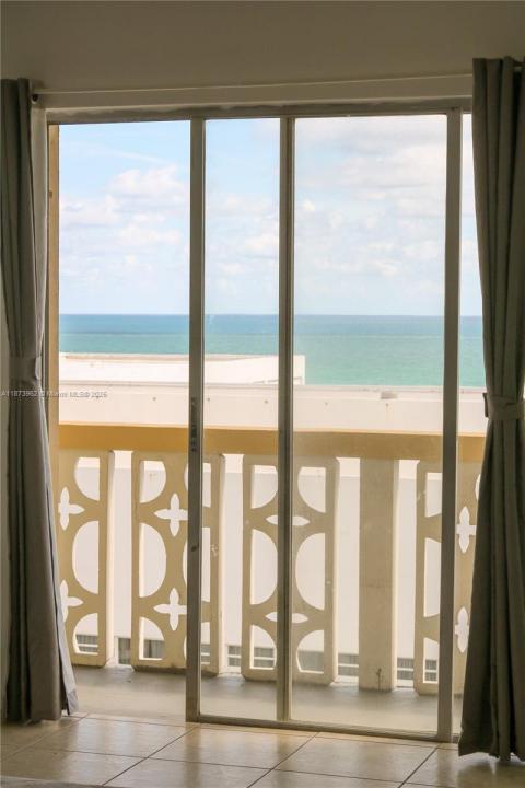 3100 Collins Ave 1002, Miami Beach, Floride 33140, États-Unis